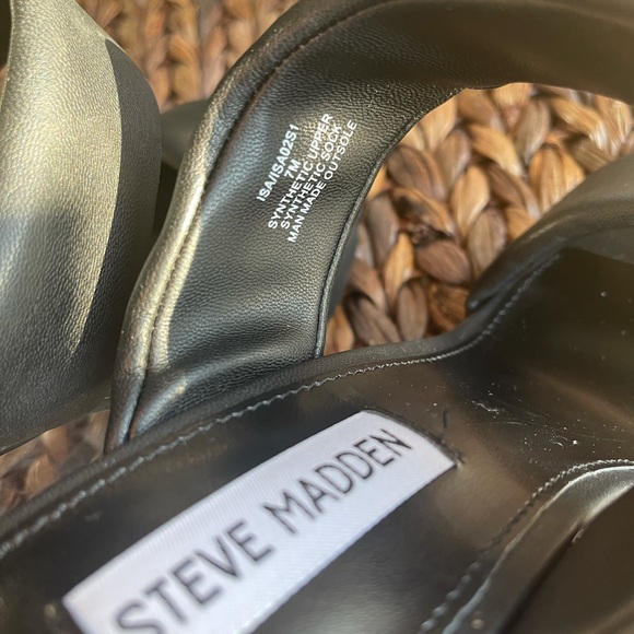 Steve Madden Isa Slide(black) size 7 - Picture 5 of 5